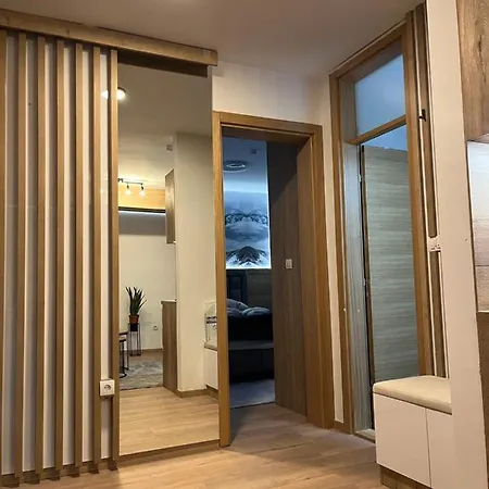 Pinewood Apartament